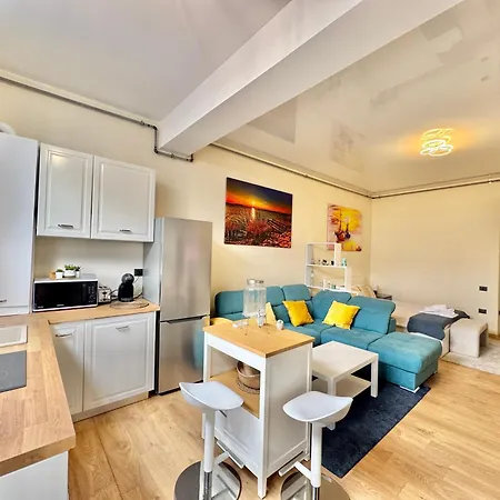 Daire Apartments *